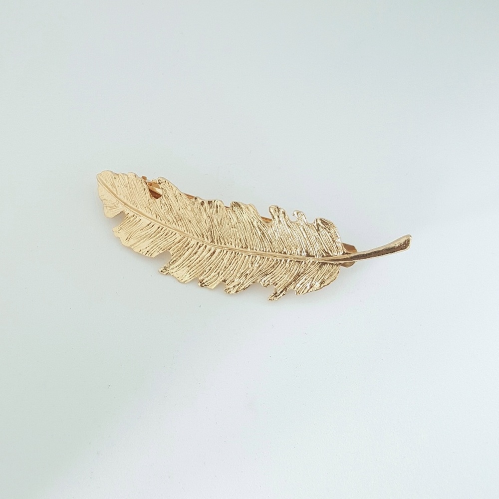 ⭐New Gold Leaf Hair Barrette Clip⭐ - Picture 4 of 5